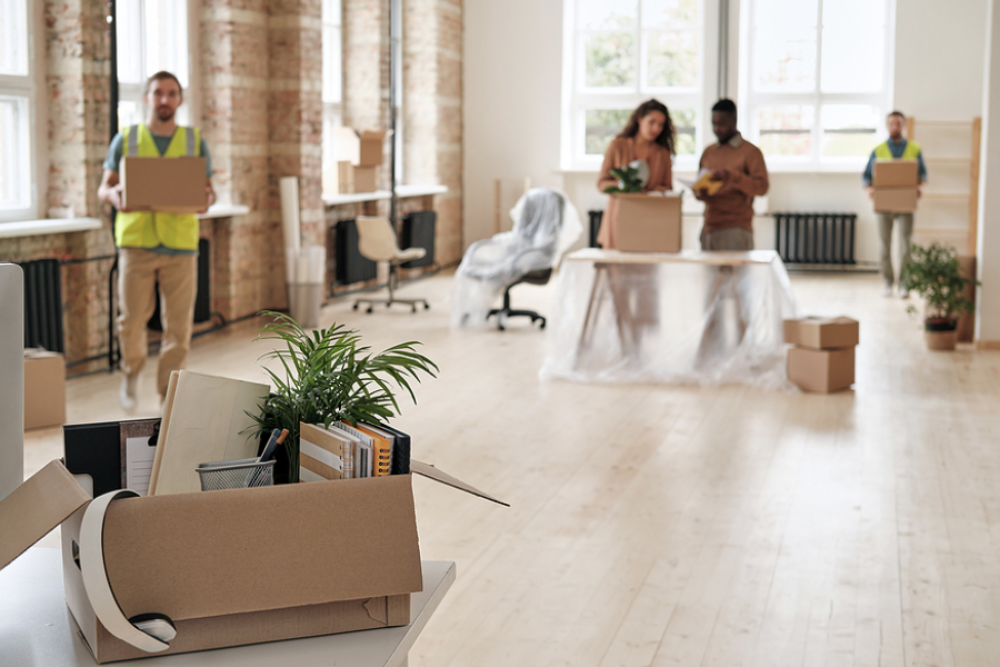 4 Advantages Of A Furniture Removal Service For Your Office